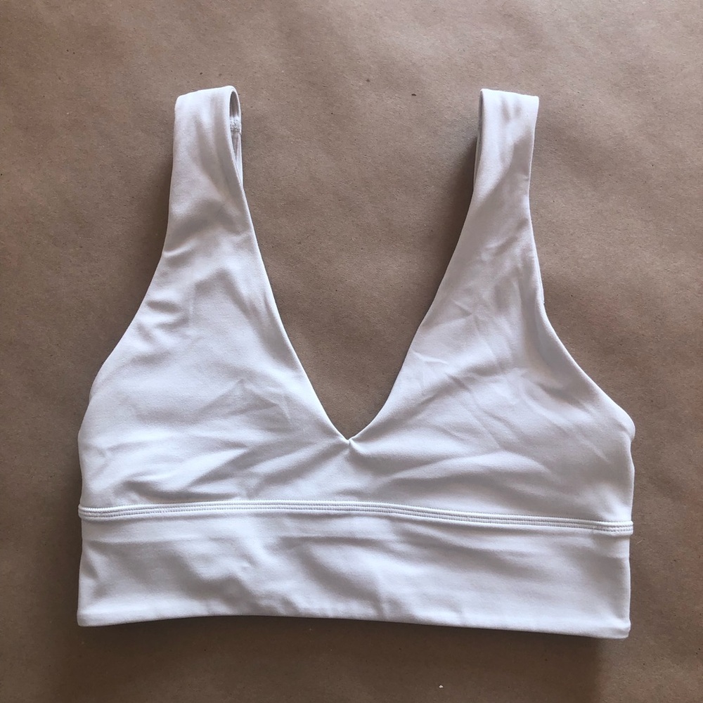 Lululemon. Align V Neck Bra. A/B cup. Size 8.